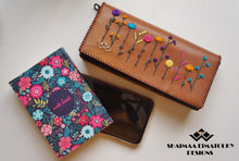 Load image into Gallery viewer, Flowers Purse
